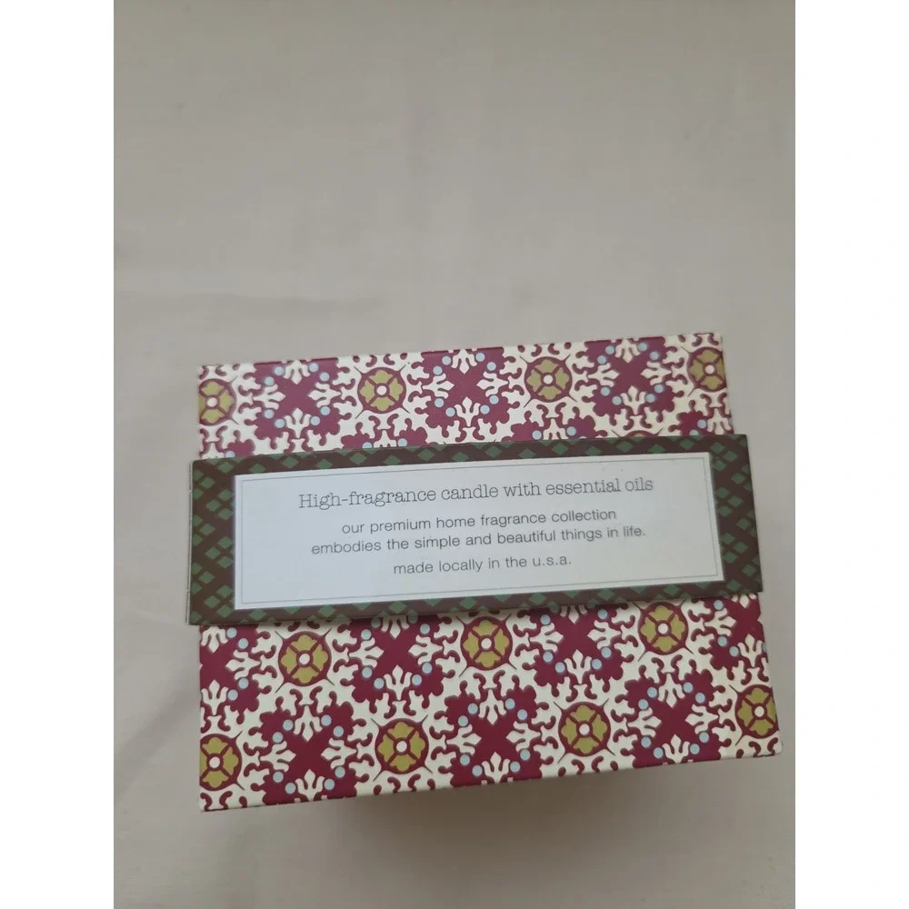 Bella by Illume Winter Berry Scented Candle 9.5oz White Currant Cranberry New